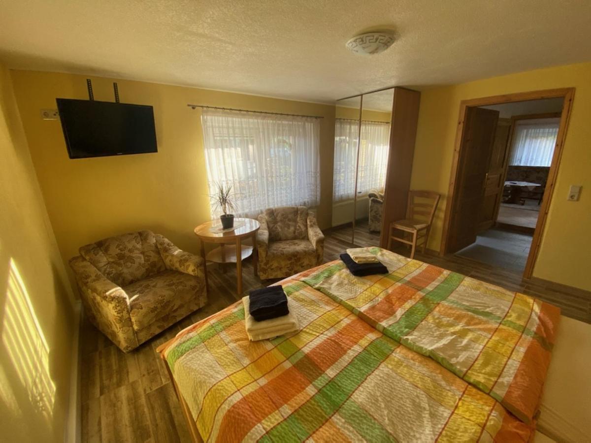 Ferienwohnung Lippmann Grosshartmannsdorf ภายนอก รูปภาพ