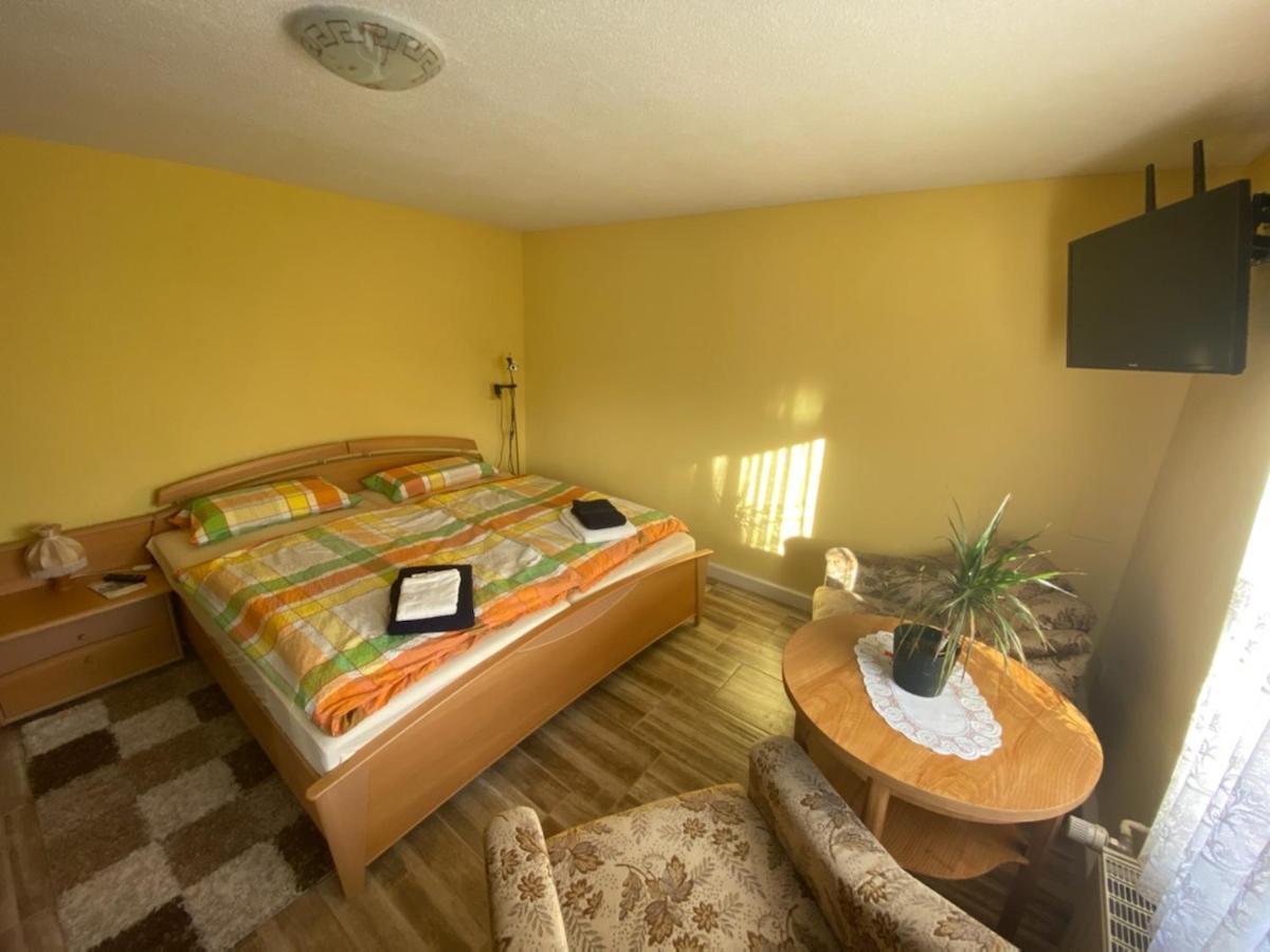 Ferienwohnung Lippmann Grosshartmannsdorf ภายนอก รูปภาพ